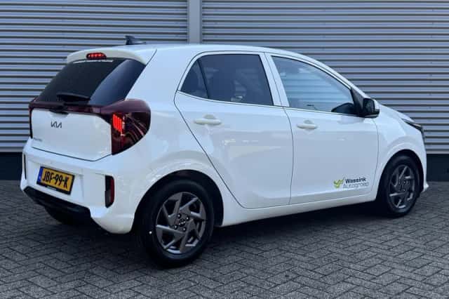 Kia Picanto (2025) thumbnail 5