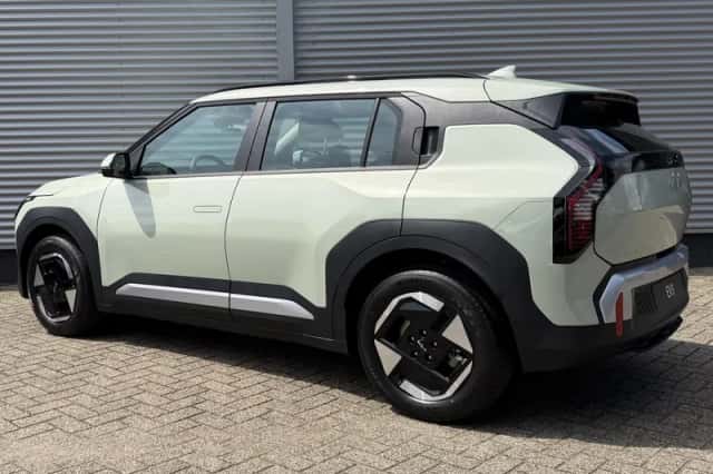 Kia EV3 (2026) thumbnail 3