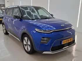 Kia Soul EV (2021) thumbnail 2