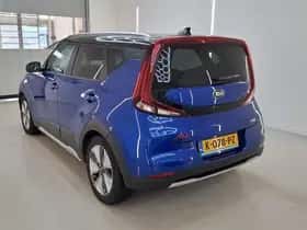Kia Soul EV (2021) thumbnail 3