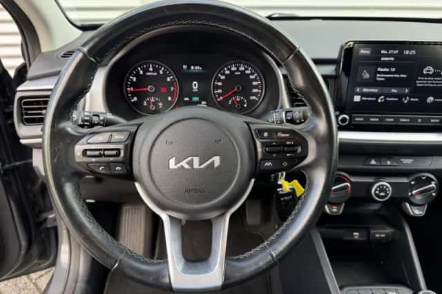 Kia Stonic (2022) thumbnail 6