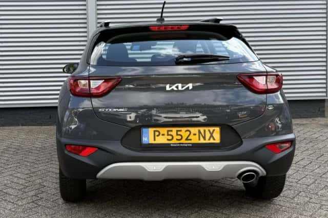 Kia Stonic (2022) thumbnail 5