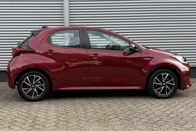 Toyota Yaris (2020) thumbnail 6
