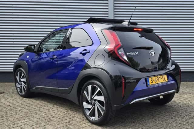 Toyota Aygo (2022) thumbnail 3