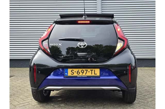 Toyota Aygo (2022) thumbnail 4
