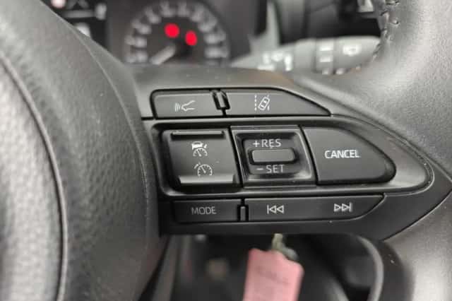 Toyota Yaris (2023) thumbnail 16