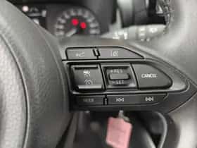 Toyota Yaris (2023) thumbnail 16