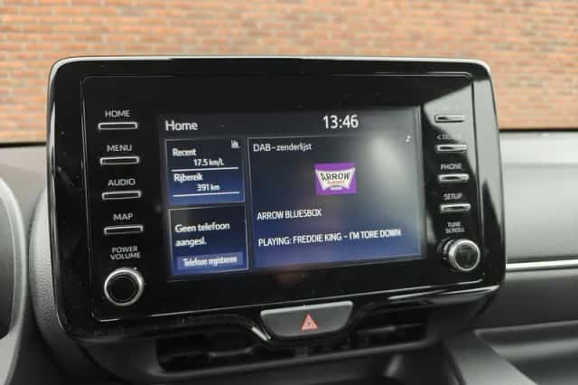 Toyota Yaris (2023) thumbnail 18