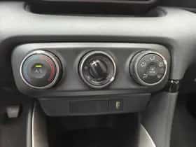 Toyota Yaris (2023) thumbnail 21
