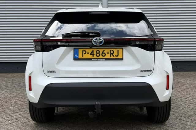 Toyota Yaris Cross (2022) thumbnail 4