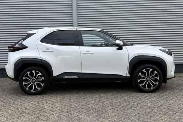 Toyota Yaris Cross (2022) thumbnail 6