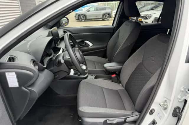 Toyota Yaris Cross (2022) thumbnail 9