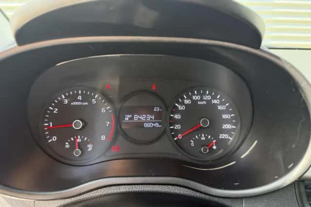 Kia Picanto (2018) thumbnail 14