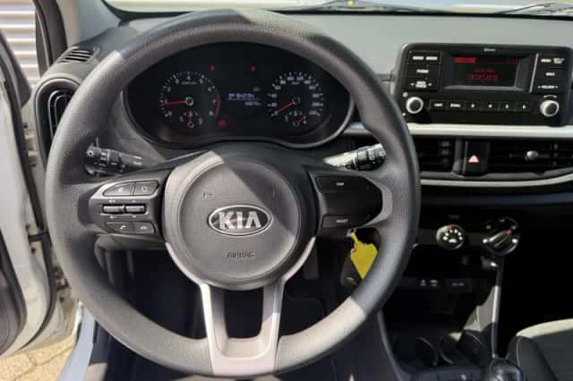 Kia Picanto (2018) thumbnail 15
