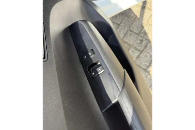 Kia Picanto (2018) thumbnail 23