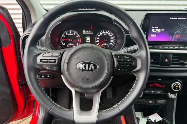 Kia Picanto (2021) thumbnail 13