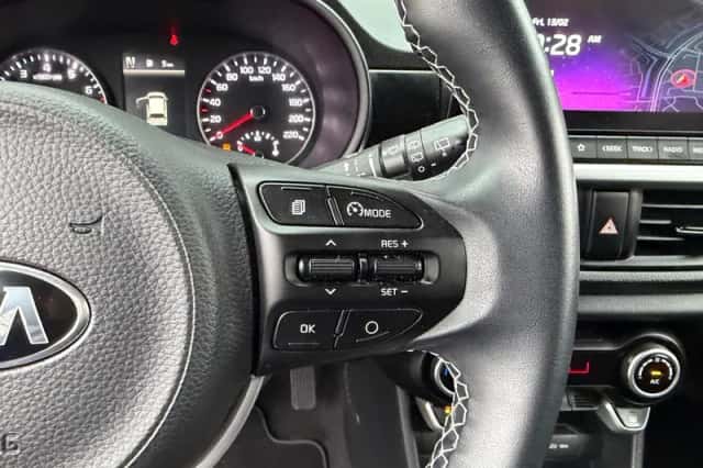 Kia Picanto (2021) thumbnail 16