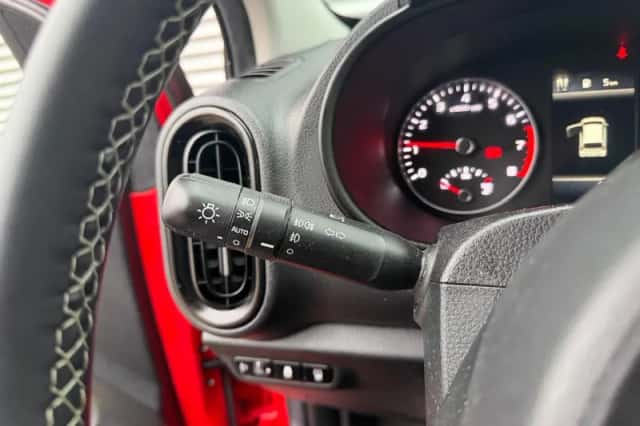 Kia Picanto (2021) thumbnail 17