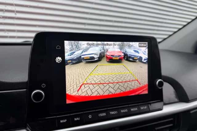 Kia Picanto (2021) thumbnail 22