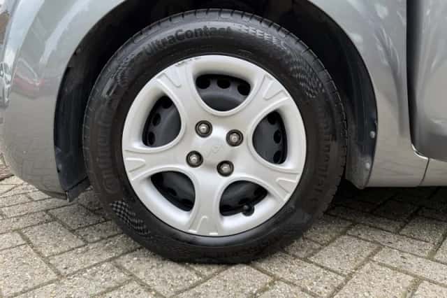 Kia Picanto (2022) thumbnail 20