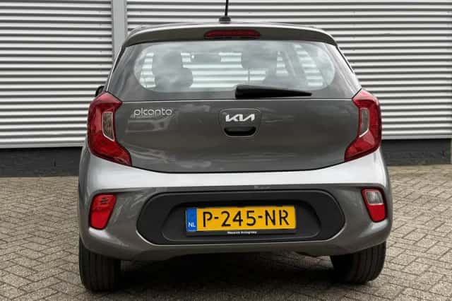 Kia Picanto (2022) thumbnail 5