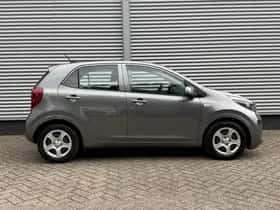 Kia Picanto (2022) thumbnail 6