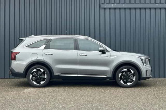 Kia Sorento (2025) thumbnail 4
