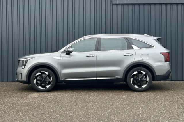 Kia Sorento (2025) thumbnail 5