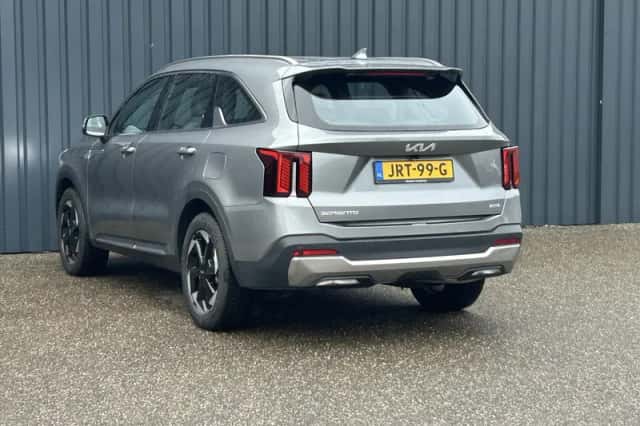 Kia Sorento (2025) thumbnail 8