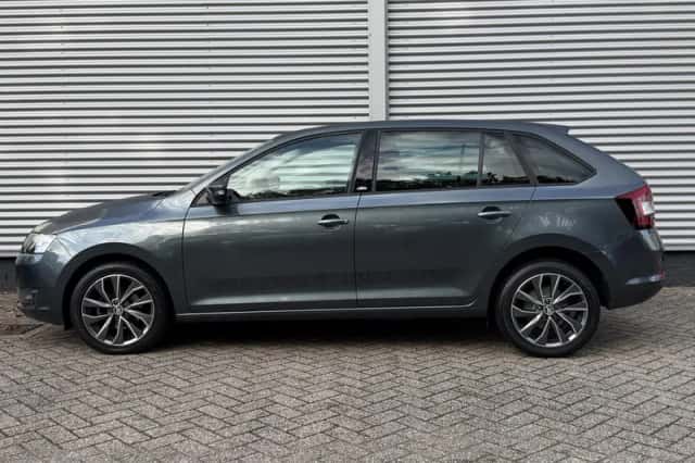 Škoda Rapid (2015) thumbnail 2