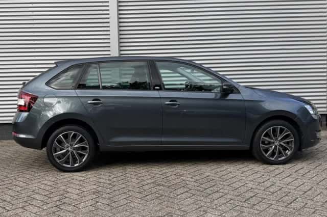 Škoda Rapid (2015) thumbnail 6