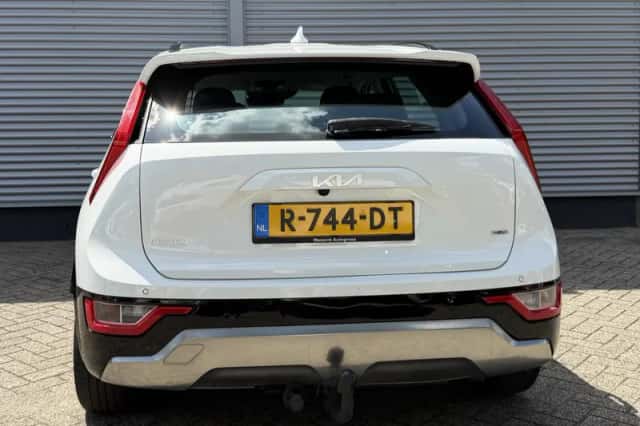 Kia Niro (2022) thumbnail 5