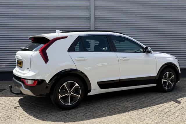Kia Niro (2022) thumbnail 6