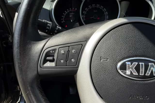 Kia Venga (2017) thumbnail 13
