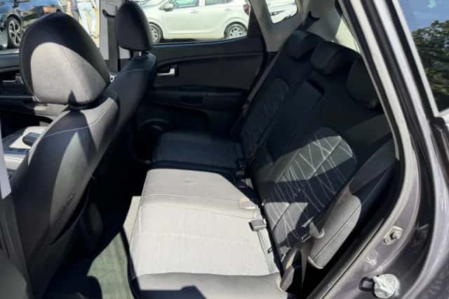 Kia Venga (2017) thumbnail 10