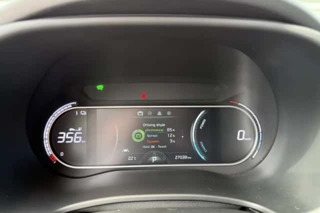 Kia Soul EV (2022) thumbnail 12