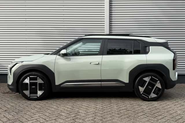 Kia EV3 (2025) thumbnail 2