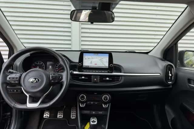 Kia Picanto (2021) thumbnail 12