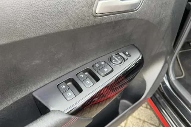 Kia Picanto (2021) thumbnail 24