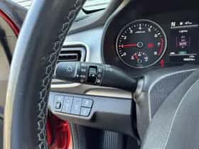 Kia Stonic (2021) thumbnail 17