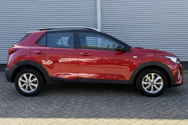Kia Stonic (2021) thumbnail 6