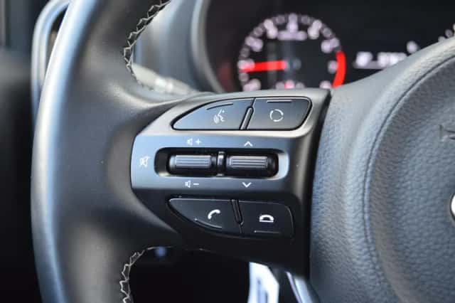 Kia Picanto (2018) thumbnail 12