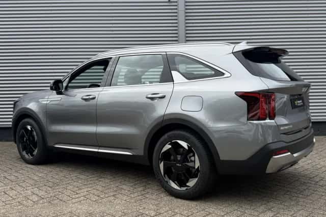 Kia Sorento (2026) thumbnail 3
