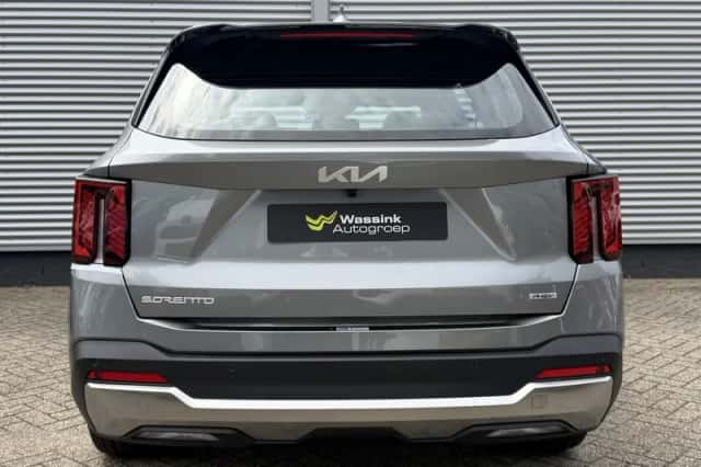 Kia Sorento (2026) thumbnail 4