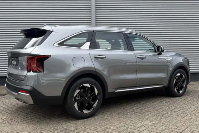 Kia Sorento (2026) thumbnail 5