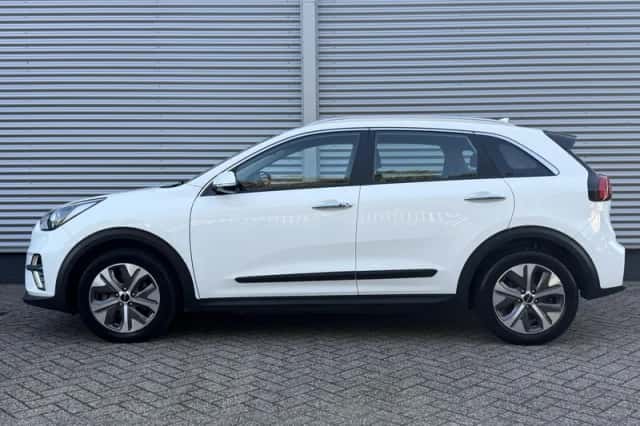 Kia Niro EV (2021) thumbnail 3
