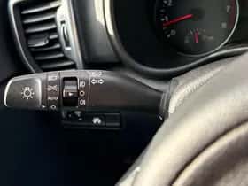 Kia Sportage (2016) thumbnail 18