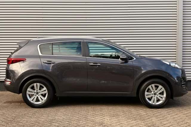 Kia Sportage (2016) thumbnail 4