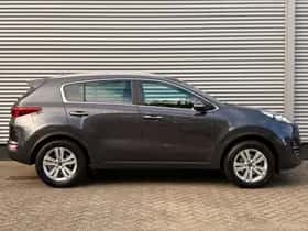 Kia Sportage (2016) thumbnail 4