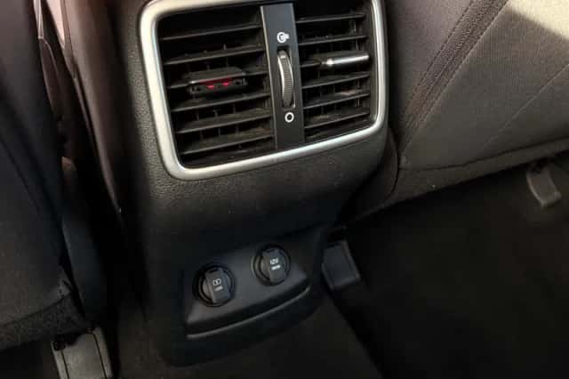 Kia Sportage (2016) thumbnail 31